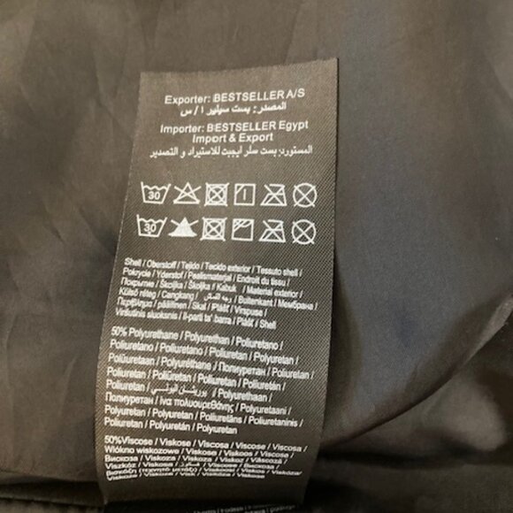 Vero Moda Black faux leather bomber/ biker jacket. Never worn perfect size M - Picture 7 of 9